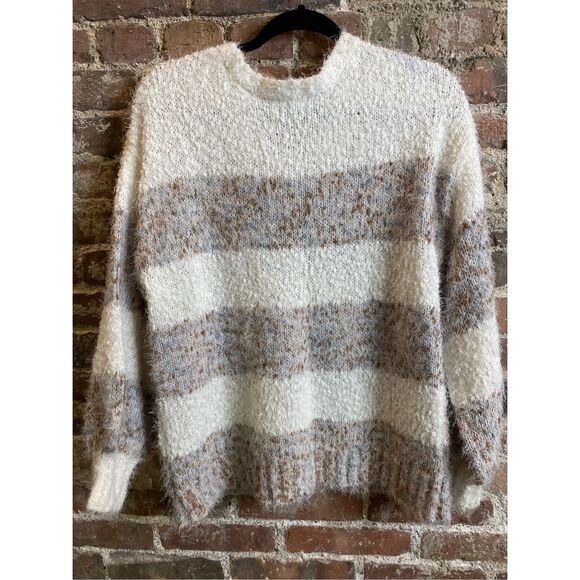 Maurices Beige/Cream Striped Fuzzy Knit Sweater, Lantern Sleeve, Women’s Size OX - Picture 4 of 6